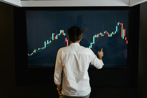 Comment utiliser les techniques de data mining pour améliorer la personnalisation des expériences utilisateur?