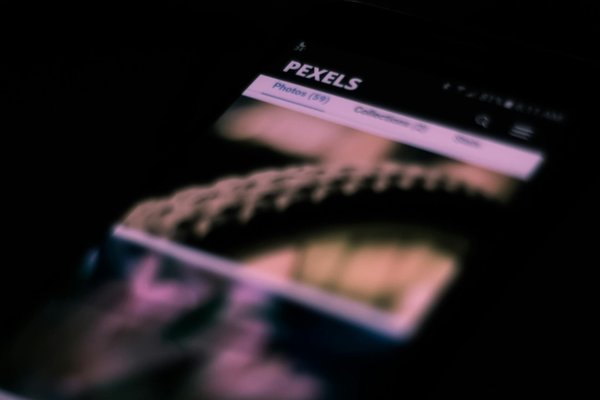 Comment les technologies de l'IA peuvent-elles améliorer la gestion des ressources humaines ?